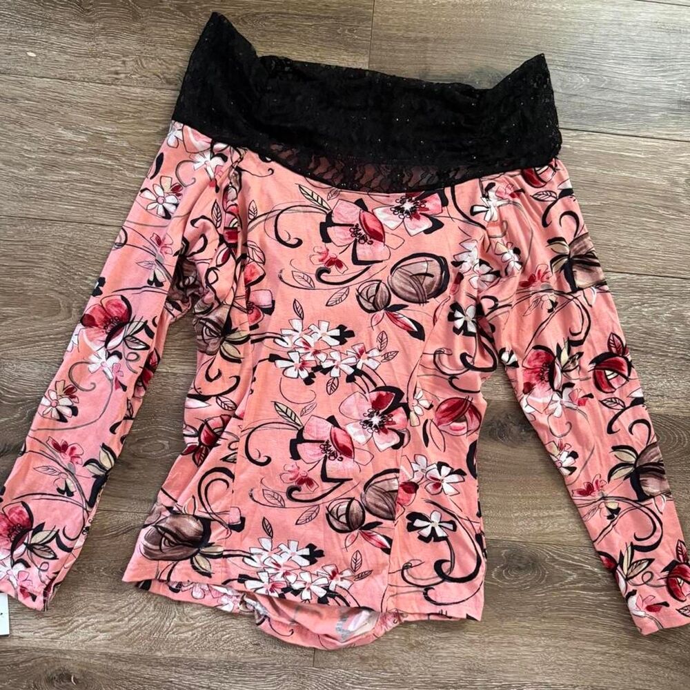 Y2K style Women's Blouse- Medium NWOT